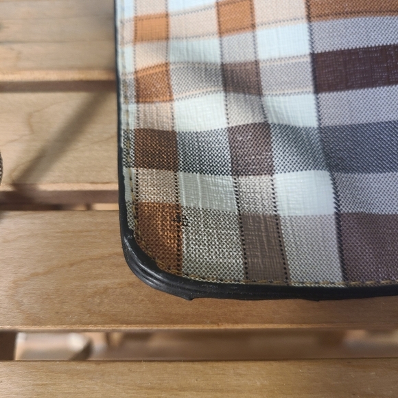 Elegant Plaid Crossbody Bag with Tan Flap - Picture 4 of 8